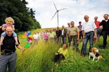 Énergie citoyenne, un groupe de personnes de tous âges