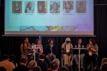 De gauche à droite - Aisha Camara, Luisa Chiodi, Luca Boccoli, Coumba Sarr, Imane Saitouli et Barbara Nicoloso