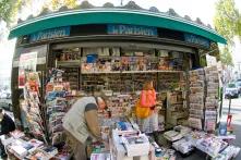 Zeitschriftenstand in Paris