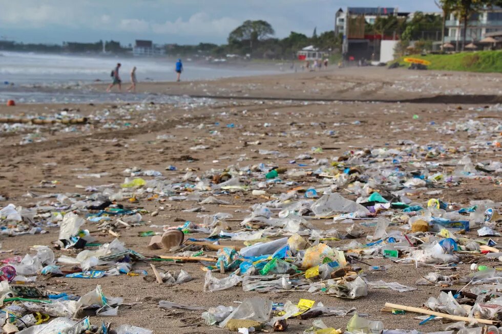 Déchets plastique sur une plage