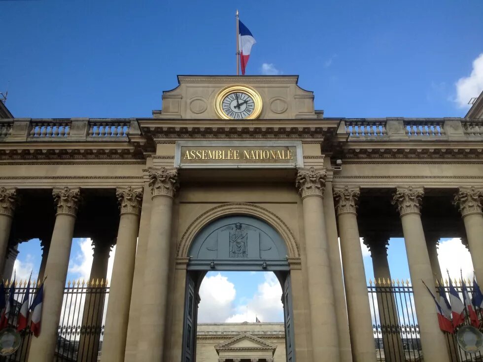  Bild des Eingangs der Assemblée Nationale