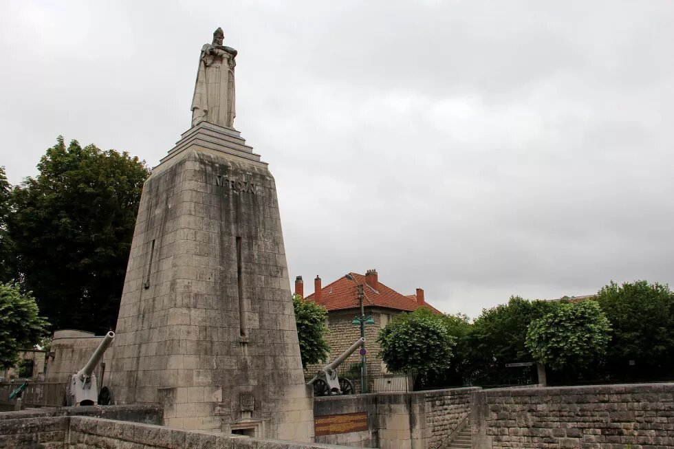Siegesdenkmal der Schlacht um Verdun, CC-BY-SA 4.0 (Sven Volkens) Siegesdenkmal der Schlacht um Verdun