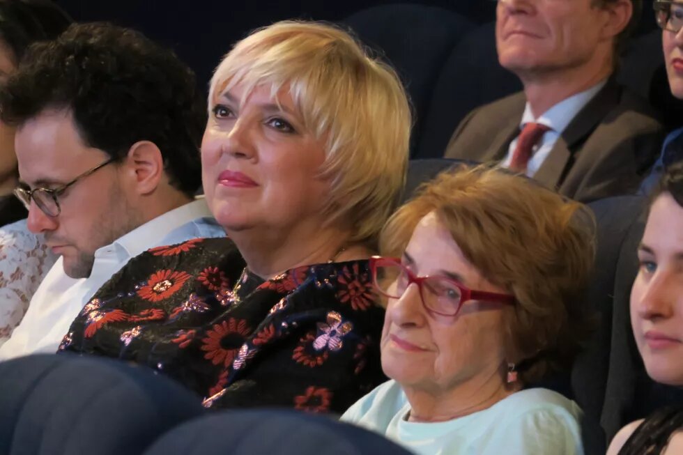 Claudia Roth und Hanni Lévy (v.l.n.r.) Claudia Roth und Hanni Lévy (v.l.n.r.)