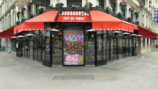 Bars, Cafés, Restaurants und alles andere ist geschlossen Kaffee in Paris